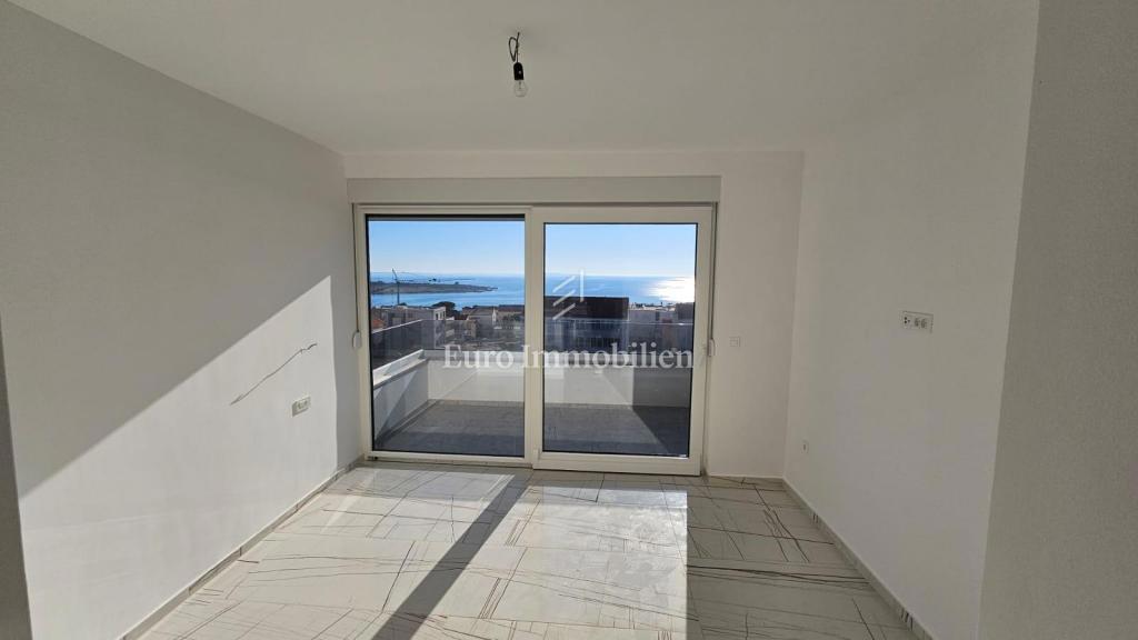 Novalja - novogradnja penthousea