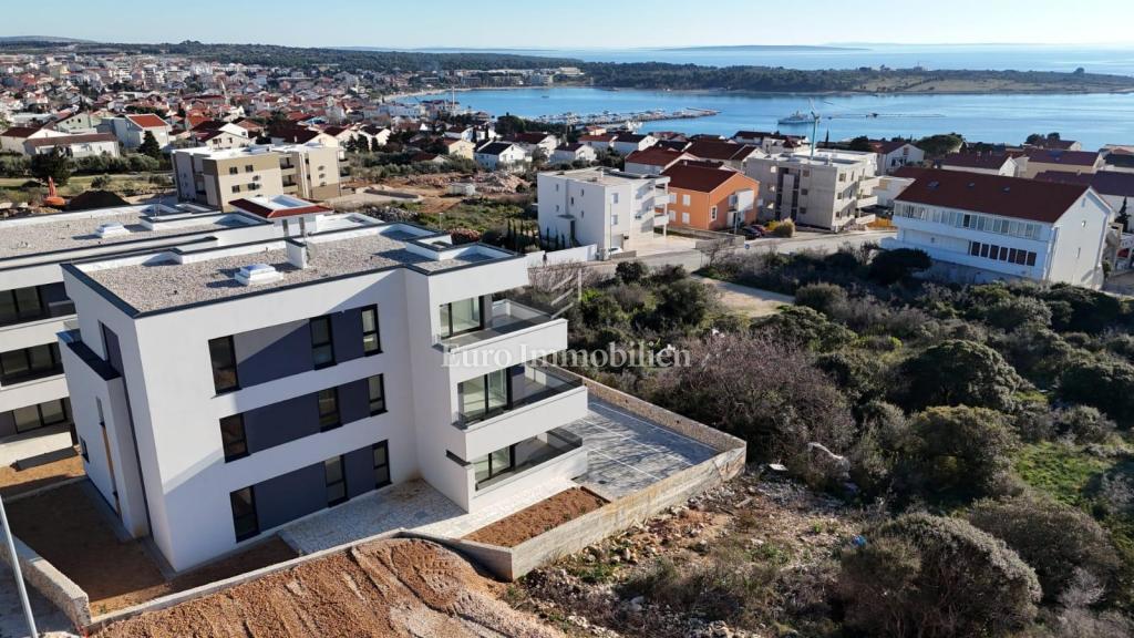 Novalja - novogradnja penthousea