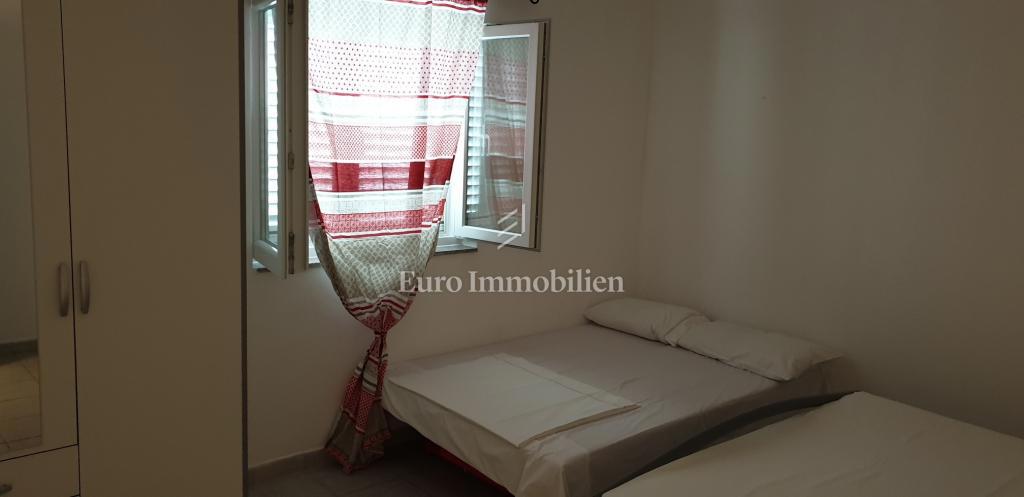 Nin - apartmajska hiša, 1. vrsta do morja