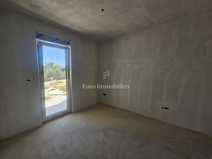 Uvala Soline, Krk - apartma v pritličju, novogradnja