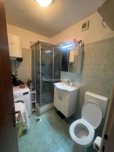 Bili Brig-Zadar - stanovanje s prostorno dnevno sobo