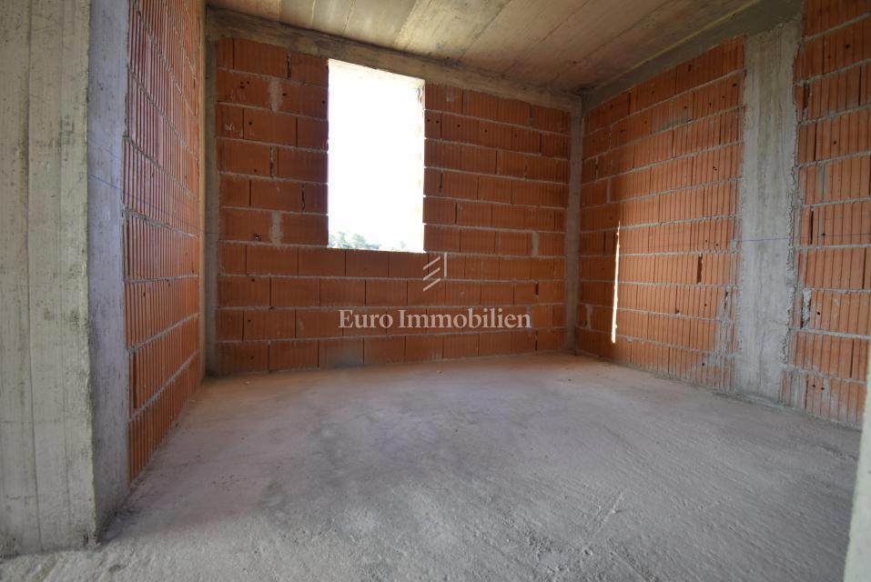 Brodarica - apartma v prvem nadstropju blizu plaže