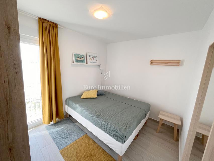 Pag, Povljana, Stanovanje v prvi vrsti ob morju