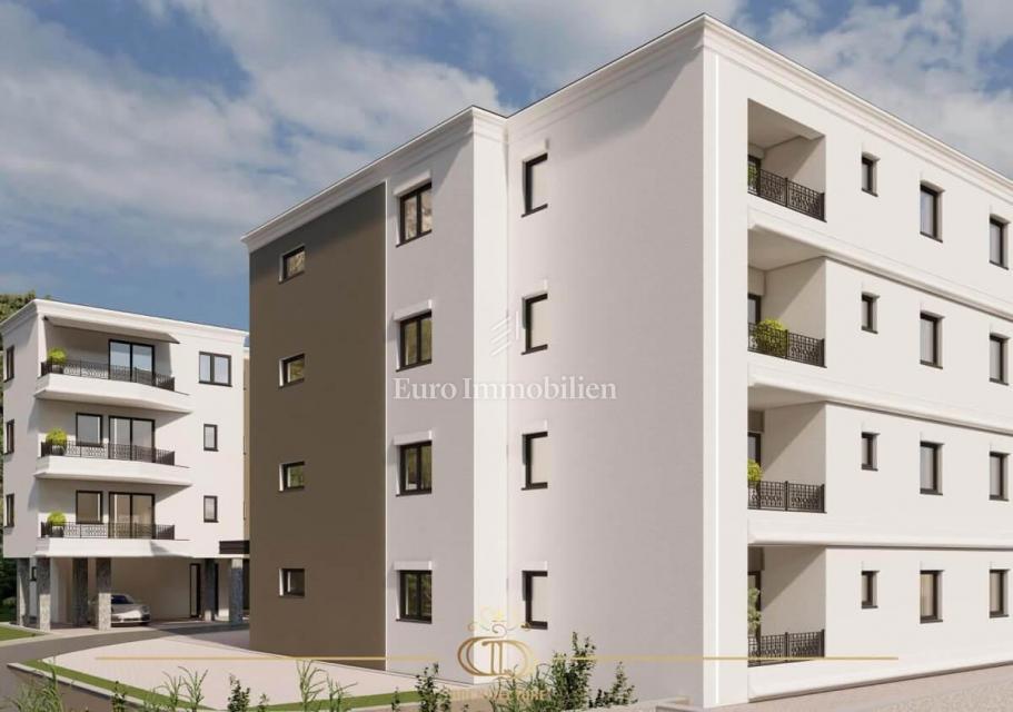 Drvenik, Novi enosobni apartmaji s pogledom na morje