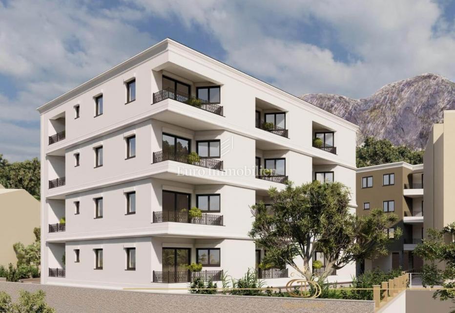 Drvenik, Novi enosobni apartmaji s pogledom na morje