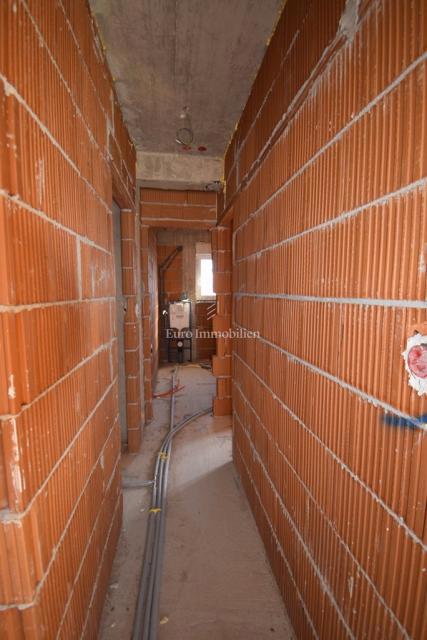 Vodice, Stanovanje SJ6 v 2. nadstropju blizu plaže