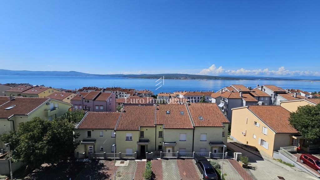 Crikvenica, Opremljeno stanovanje s panoramskim pogledom na morje