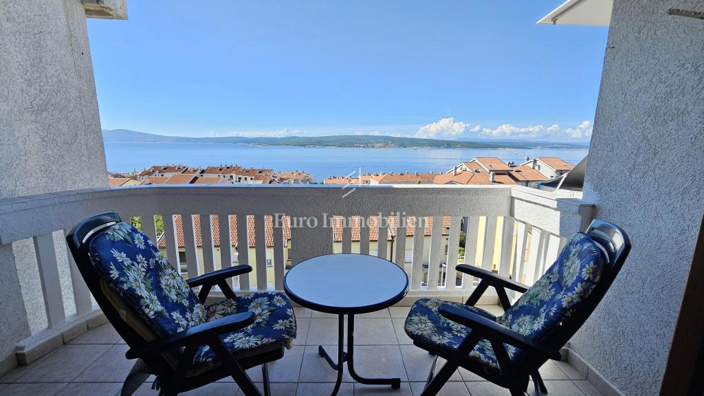 Crikvenica, Opremljeno stanovanje s panoramskim pogledom na morje