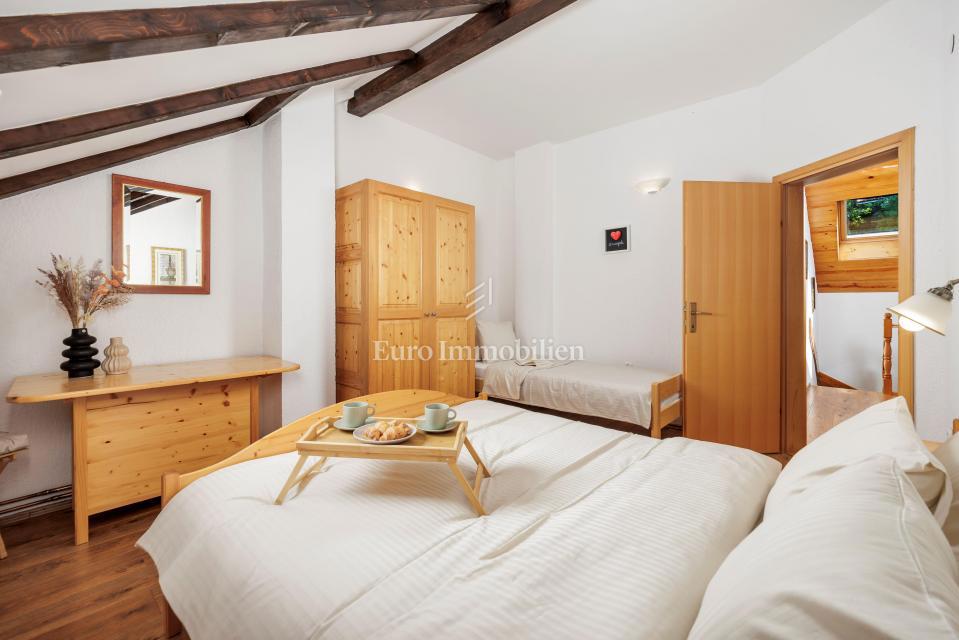 Edinstvena Posest z Bazenom v Naravnem Parku