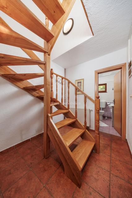 Edinstvena Posest z Bazenom v Naravnem Parku