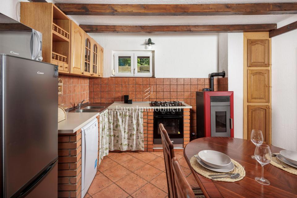 Edinstvena Posest z Bazenom v Naravnem Parku