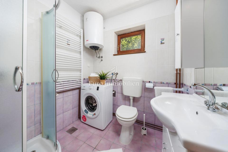 Edinstvena Posest z Bazenom v Naravnem Parku