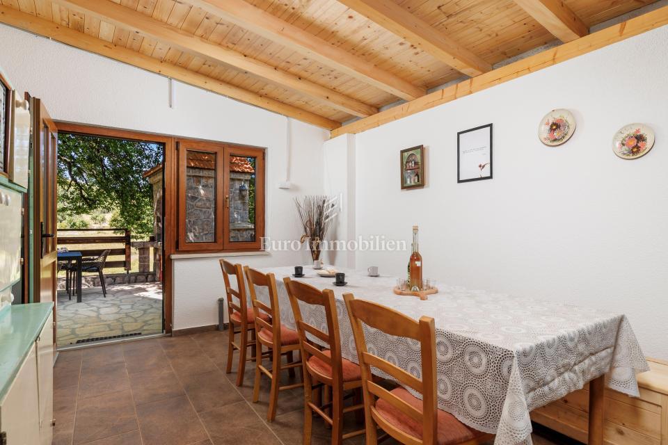 Edinstvena Posest z Bazenom v Naravnem Parku