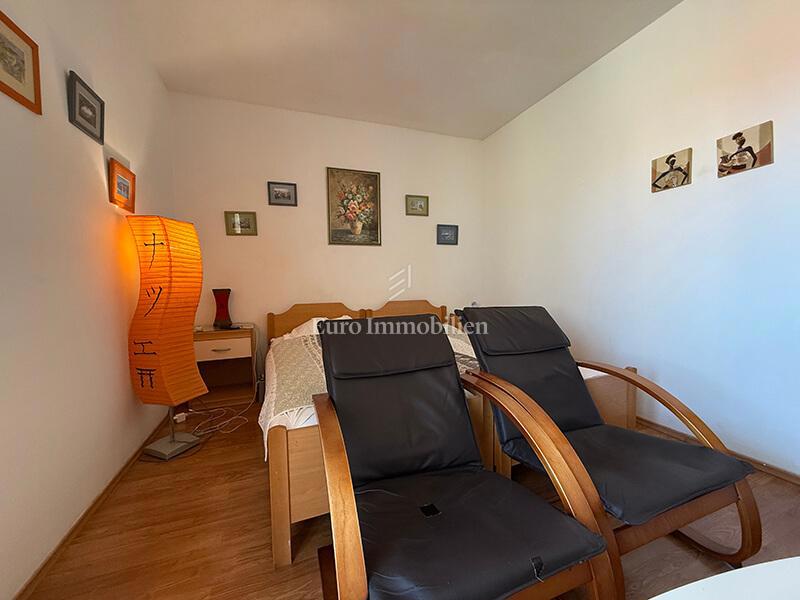 Dvosobno stanovanje v centru Makarske, blizu morja