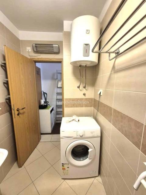 Dvosobno stanovanje v Krku blizu morja