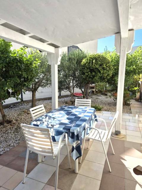 Dvosobno stanovanje v Krku blizu morja