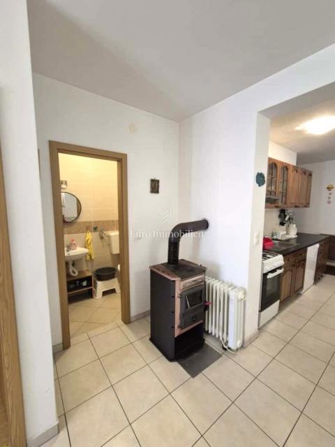 Dvosobno stanovanje v Krku blizu morja