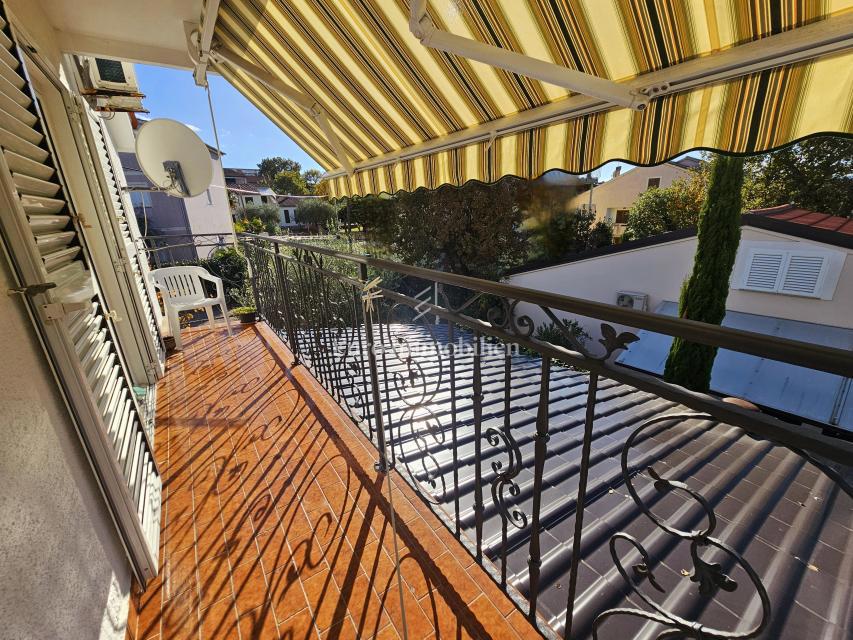 Prostoren apartma s 4 spalnicami v Malinski