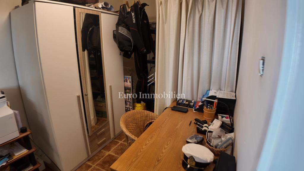 Barić Draga, hiša ob morju