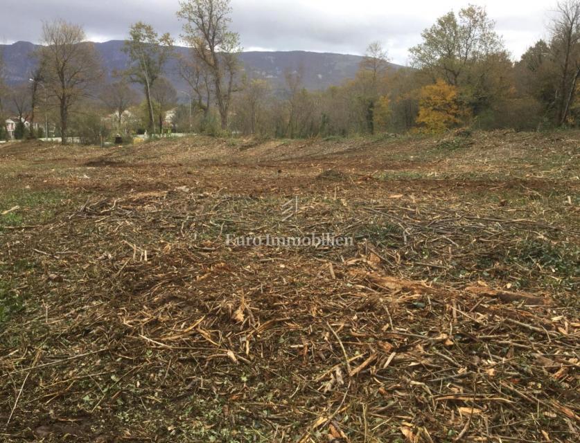 Istra, Kršan, gradbeno zemljišče 2.700m2