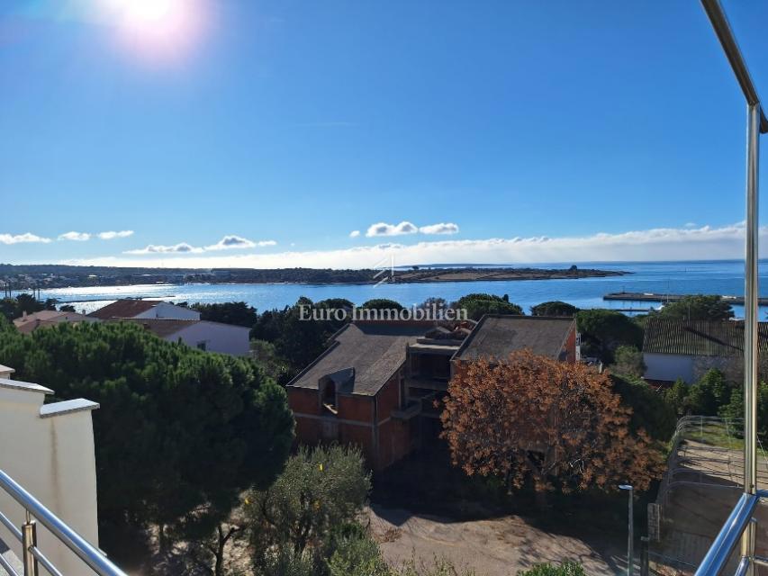 Apartma z dvema terasama in čudovitim razgledom - otok Pag