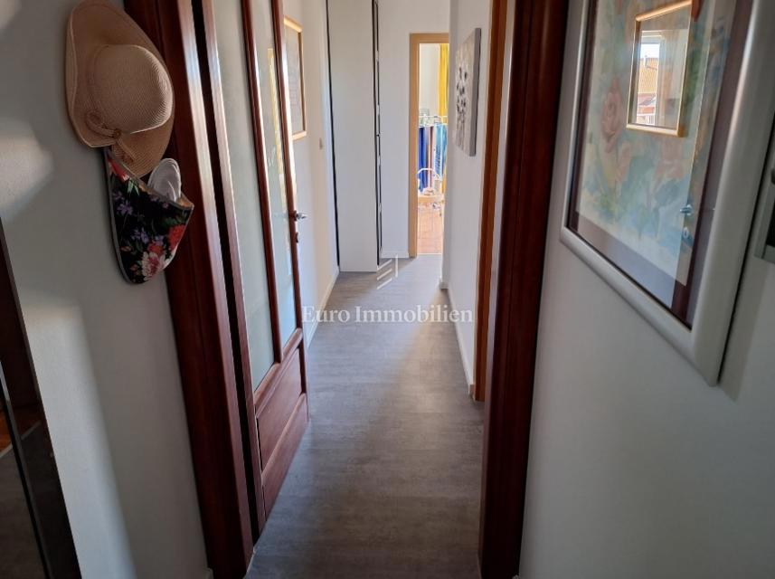 Apartma z dvema terasama in čudovitim razgledom - otok Pag