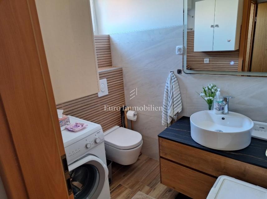 Apartma z dvema terasama in čudovitim razgledom - otok Pag