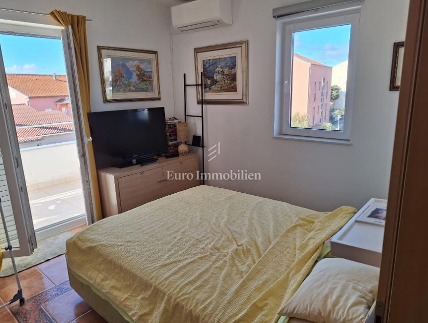 Apartma z dvema terasama in čudovitim razgledom - otok Pag