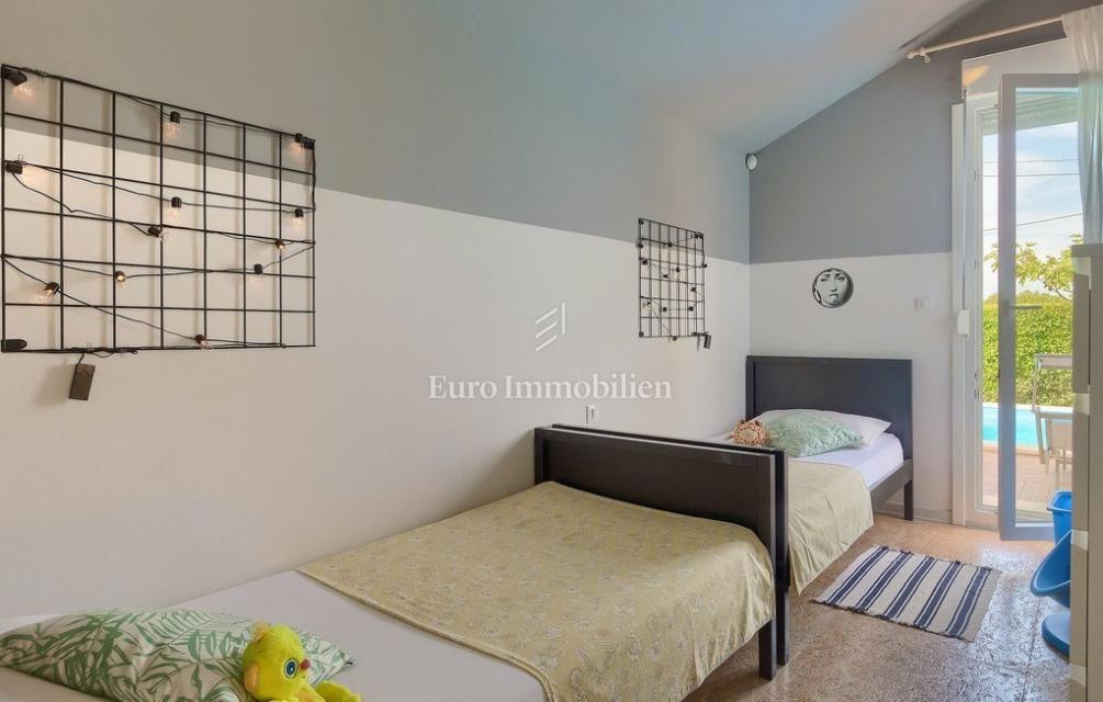 Privlačna hiša z bazenom - Poreč