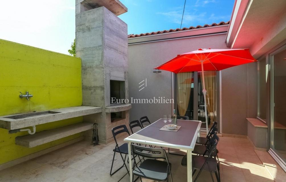 Privlačna hiša z bazenom - Poreč