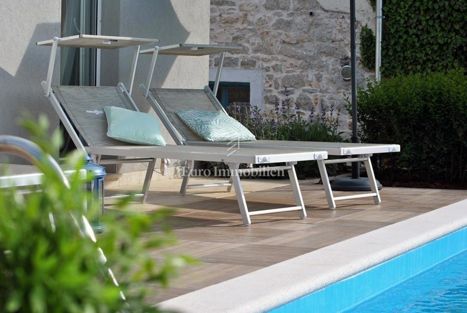 Privlačna hiša z bazenom - Poreč