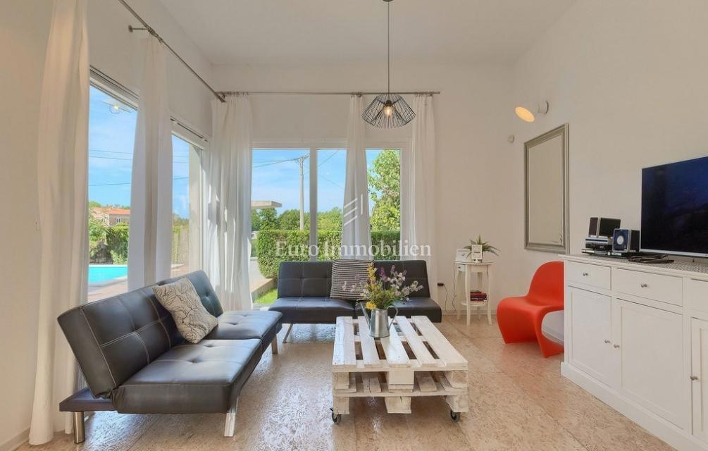 Privlačna hiša z bazenom - Poreč