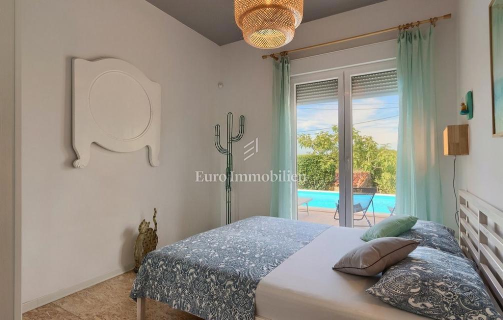 Privlačna hiša z bazenom - Poreč