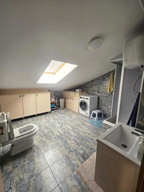 Stanovanje/Apartmani Malinska, Malinska-Dubašnica, 110,44m2