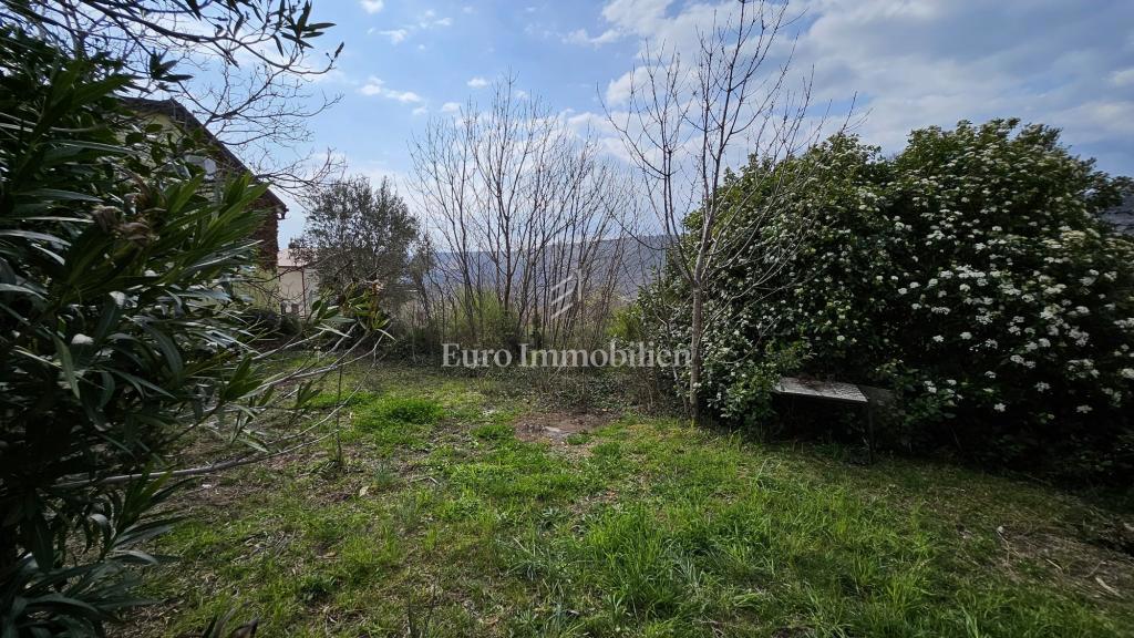 Stara hiša naprodaj Bribir