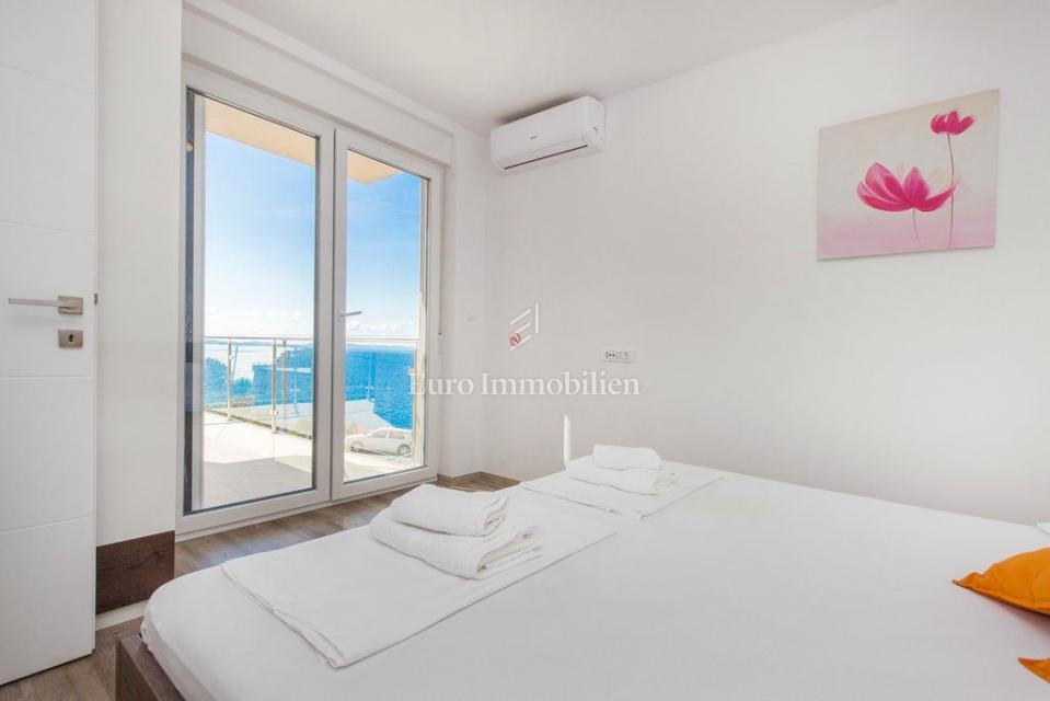 Murter – Luksuzna vila z bazenom in pogledom Kornati