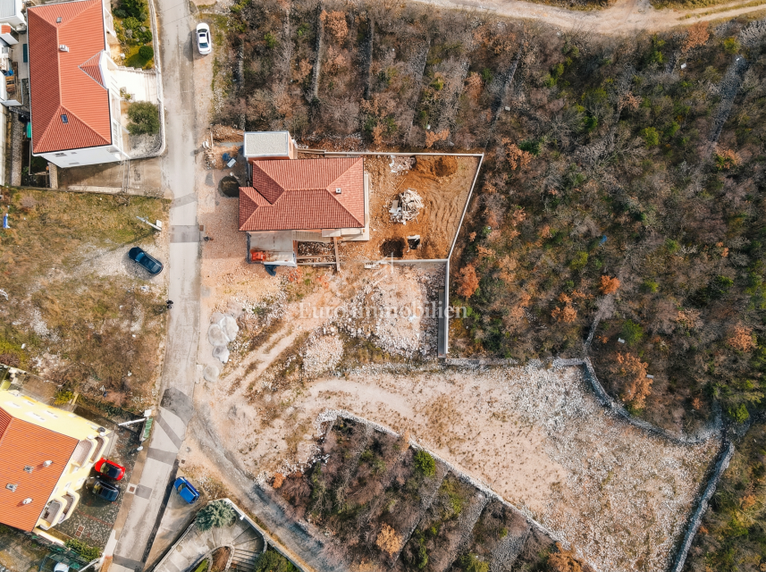 Jadranovo, gradbeno zemljišče s pogledom na morje