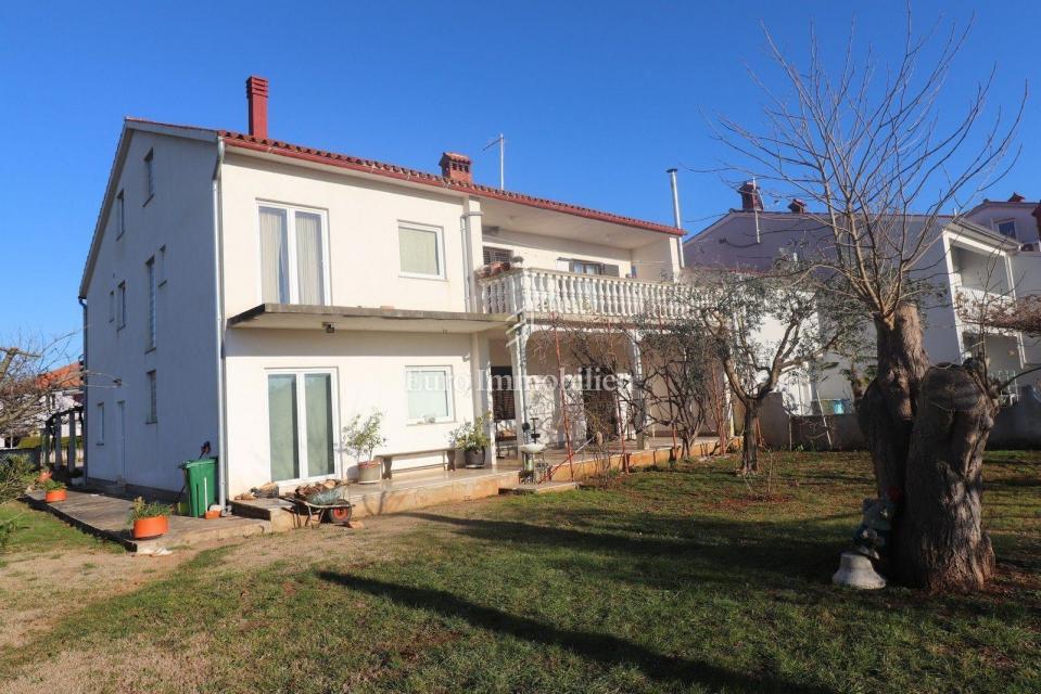 Fažana - Apartmajska hiša 250 m do morja!