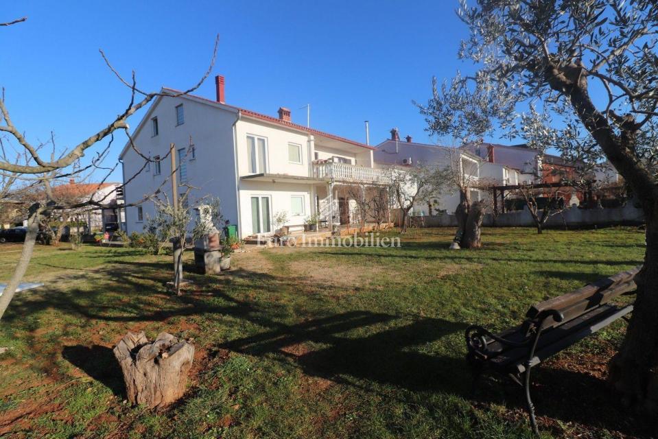 Fažana - Apartmajska hiša 250 m do morja!