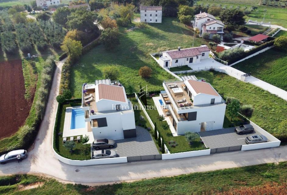 Poreč - novozgrajena hiša z wellnessom in bazenom