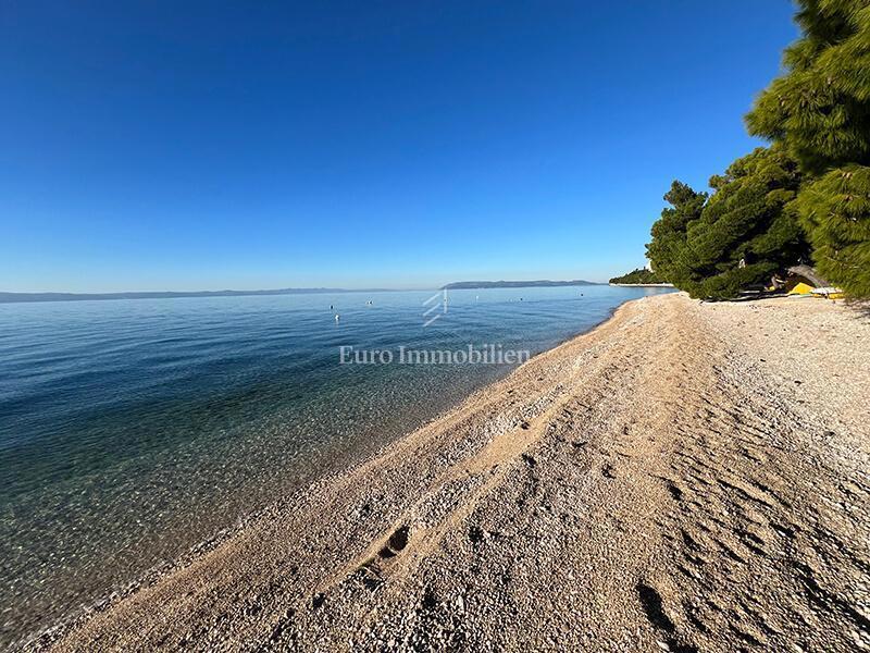 Tučepi - apartma v prvi vrsti do plaže