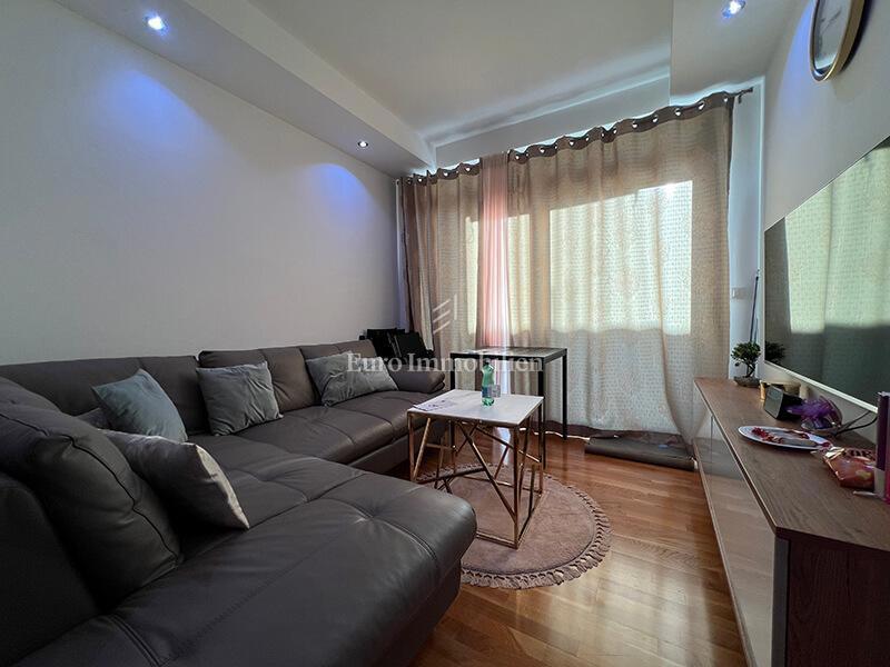 Tučepi - apartma v prvi vrsti do plaže