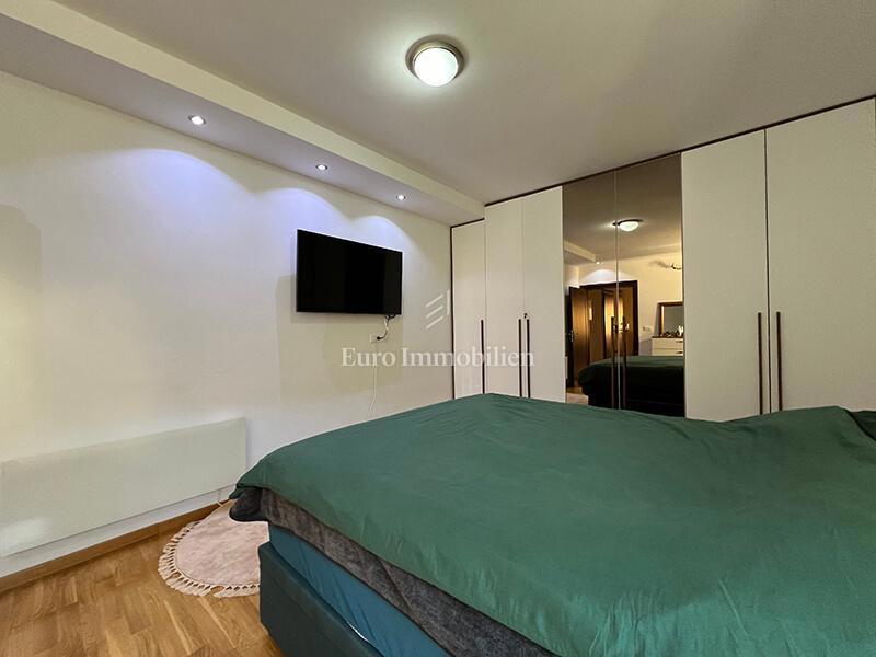 Tučepi - apartma v prvi vrsti do plaže