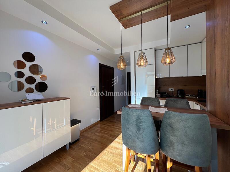 Tučepi - apartma v prvi vrsti do plaže