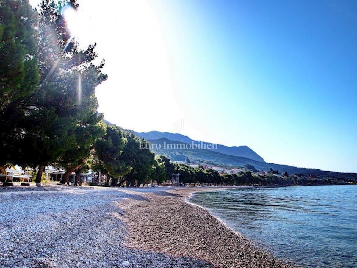 Prva vrsta do morja, apartma v Tučepih