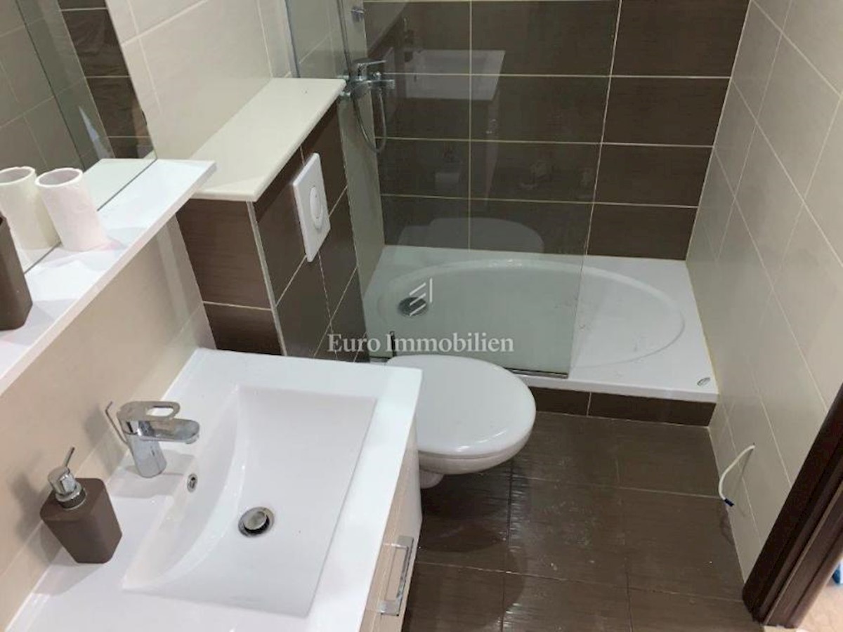 Prva vrsta do morja, apartma v Tučepih
