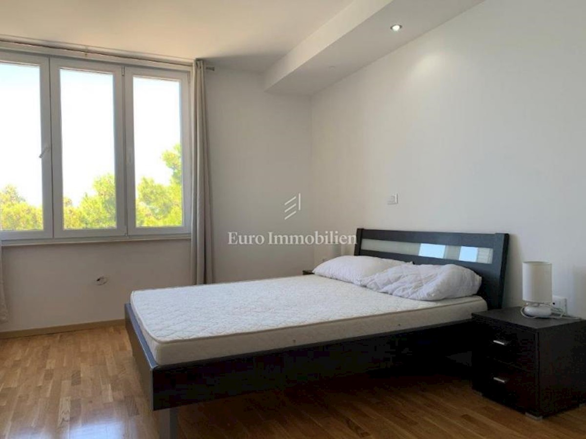 Prva vrsta do morja, apartma v Tučepih