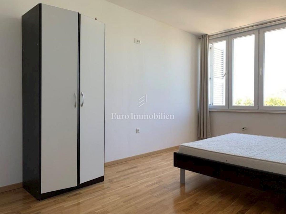 Prva vrsta do morja, apartma v Tučepih