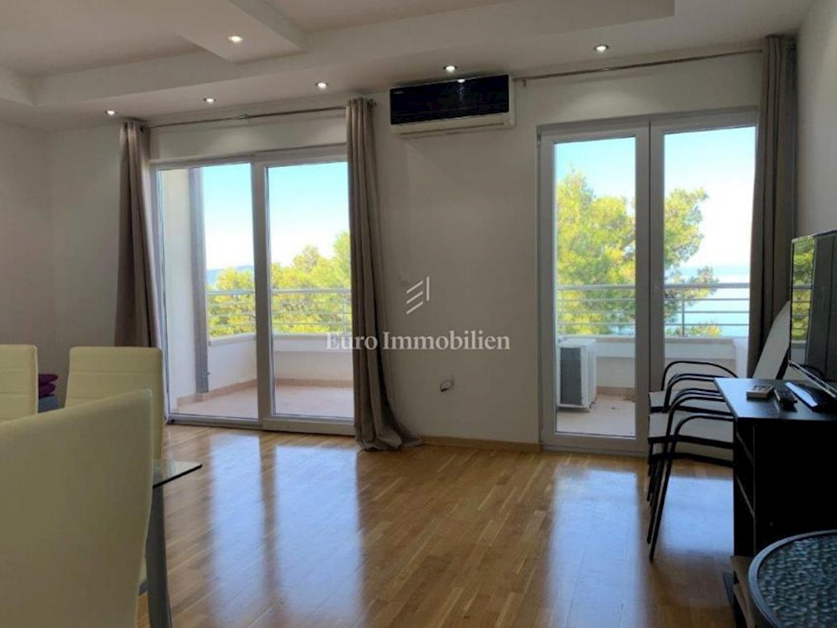 Prva vrsta do morja, apartma v Tučepih