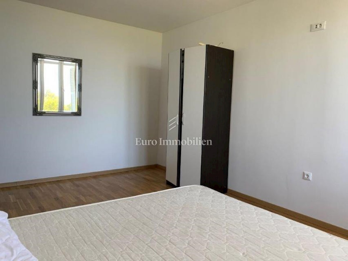 Prva vrsta do morja, apartma v Tučepih